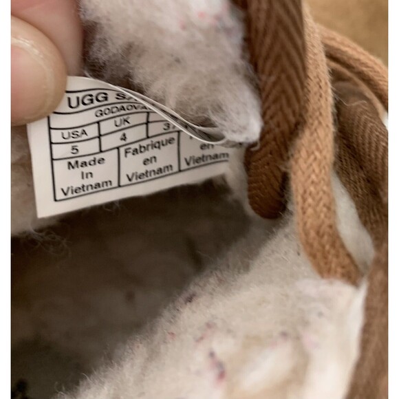 UGG Women's Neumel Boot, Chestnut Size 5 - Picture 2 of 6